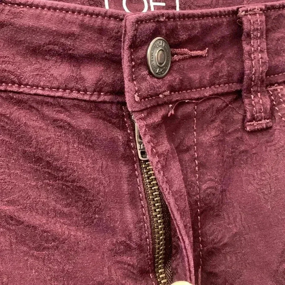 Women’s Ann Taylor LOFT Modern Skinny Jeans Size 28/6P Plum EUC - Picture 3 of 8